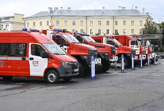 МЧС Тверской области получает новую технику и награды для спасателей